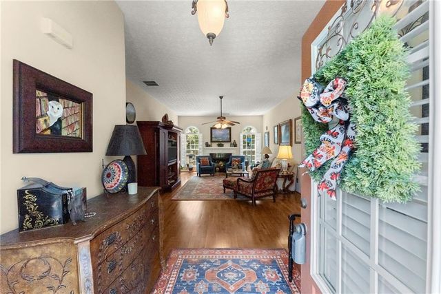 3819 Walnut Grove Way, Gainesville, GA 30506