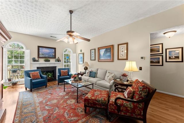 3819 Walnut Grove Way, Gainesville, GA 30506