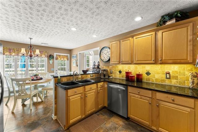 3819 Walnut Grove Way, Gainesville, GA 30506