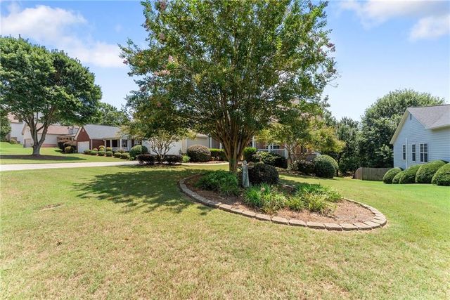 3819 Walnut Grove Way, Gainesville, GA 30506