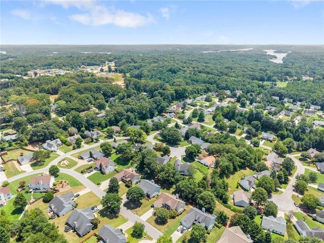 3819 Walnut Grove Way, Gainesville, GA 30506