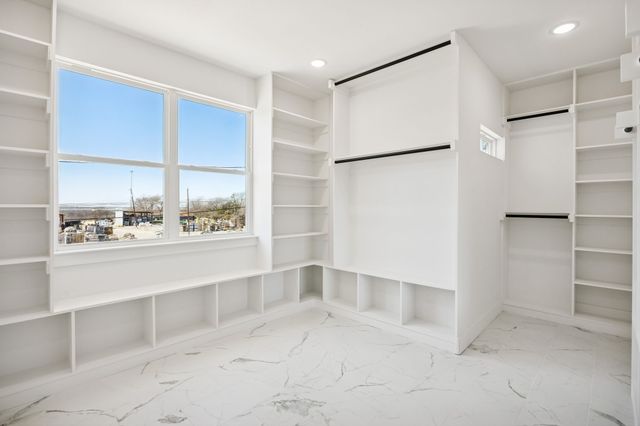 918 N Tatum Avenue, Dallas, TX 75211