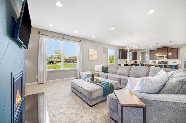 1088 Rosemary Court, Chaska, MN 55318