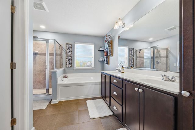 1088 Rosemary Court, Chaska, MN 55318
