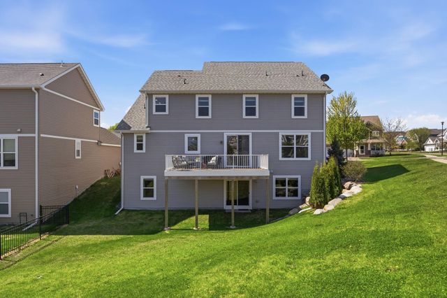 1088 Rosemary Court, Chaska, MN 55318