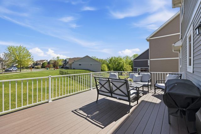 1088 Rosemary Court, Chaska, MN 55318