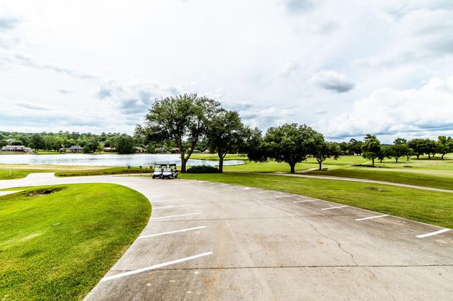 710 Quail Hollow Drive, Huntsville, TX 77340