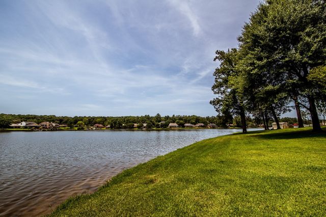 710 Quail Hollow Drive, Huntsville, TX 77340