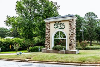 710 Quail Hollow Drive, Huntsville, TX 77340