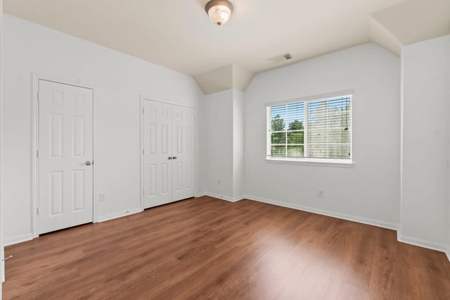 10 Majolica Place, The Woodlands, TX 77382