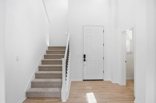437 N Orinda Ct, Tracy, CA 95391