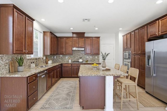 437 N Orinda Ct, Tracy, CA 95391