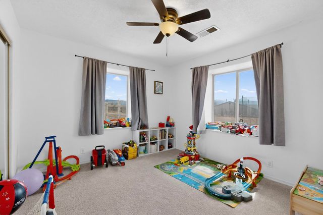 6 Songbird Lane, Los Lunas, NM 87031