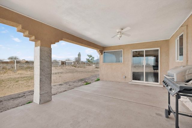 6 Songbird Lane, Los Lunas, NM 87031