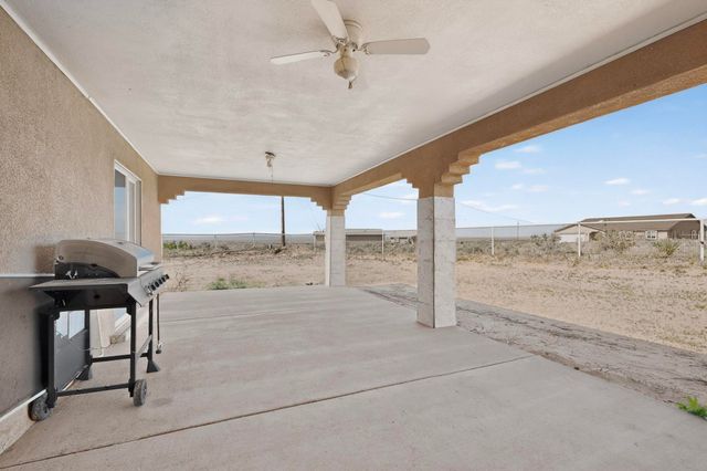 6 Songbird Lane, Los Lunas, NM 87031