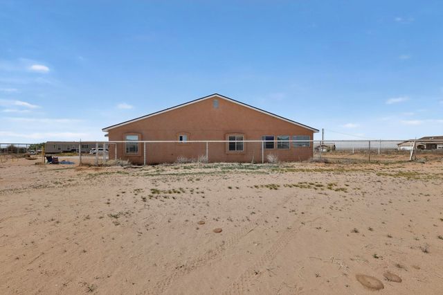 6 Songbird Lane, Los Lunas, NM 87031