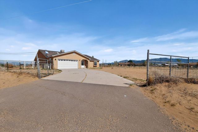 6 Songbird Lane, Los Lunas, NM 87031