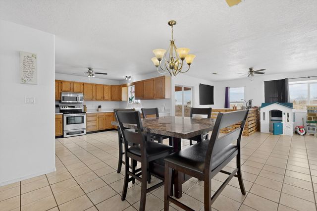 6 Songbird Lane, Los Lunas, NM 87031