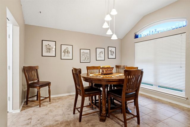 423 Fall Cedar Drive, Fort Worth, TX 76108