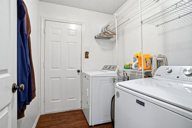 423 Fall Cedar Drive, Fort Worth, TX 76108