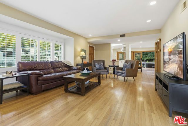 3629 Loadstone Drive, Sherman Oaks, CA 91403