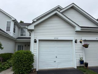 4532 W Quill Lane, Waukegan, IL 60085