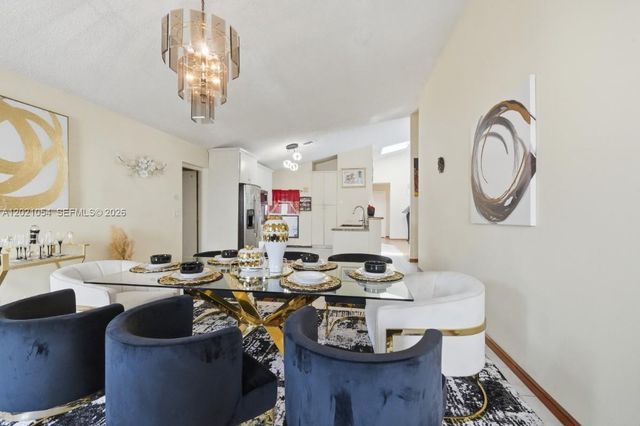 4080 NW 1st Pl, Deerfield Beach, FL 33442