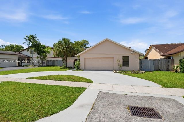 4080 NW 1st Pl, Deerfield Beach, FL 33442
