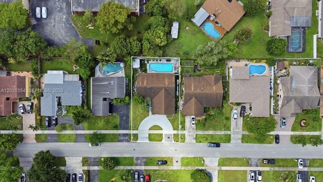 4080 NW 1st Pl, Deerfield Beach, FL 33442