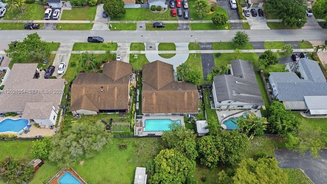 4080 NW 1st Pl, Deerfield Beach, FL 33442