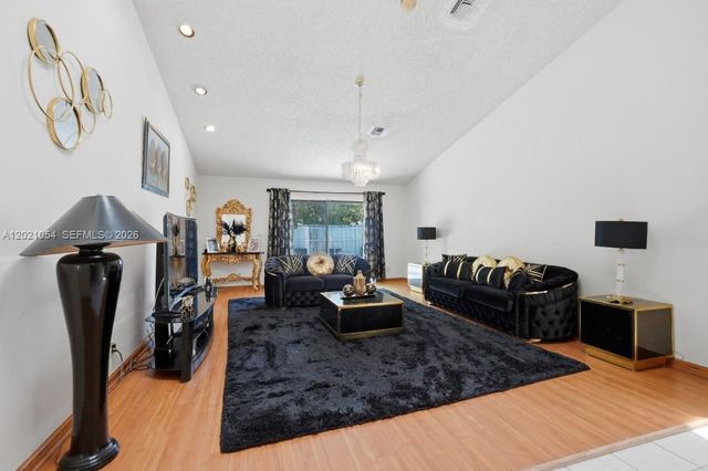 4080 NW 1st Pl, Deerfield Beach, FL 33442