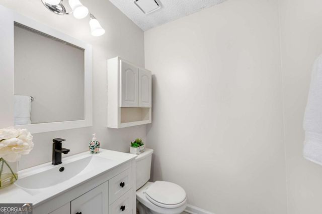 4203 Lakes End Drive NW, Kennesaw, GA 30144