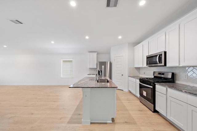 8027 Veneto Green Drive, Richmond, TX 77406