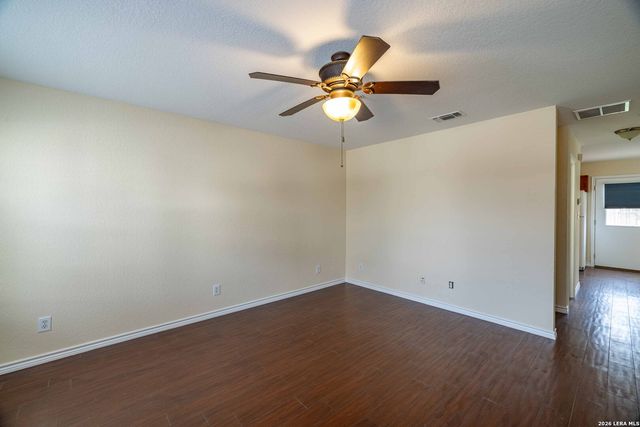 1113 PANIOLO DR, Boerne, TX 78006