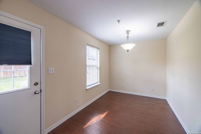 1113 PANIOLO DR, Boerne, TX 78006