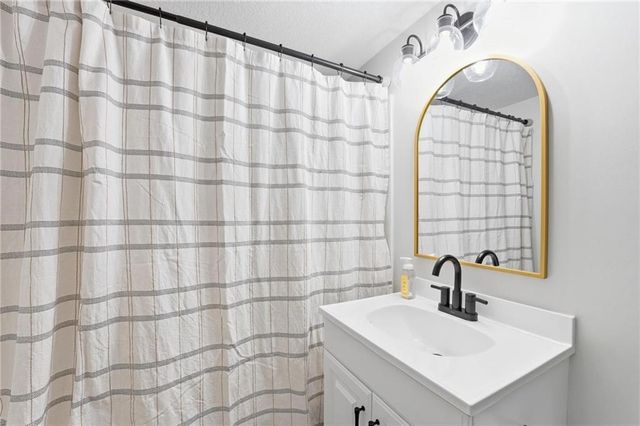 4513 Park Ten Court, Leavenworth, KS 66048