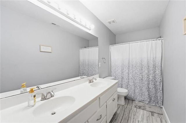 4513 Park Ten Court, Leavenworth, KS 66048