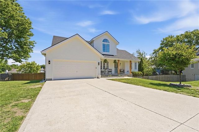 4513 Park Ten Court, Leavenworth, KS 66048