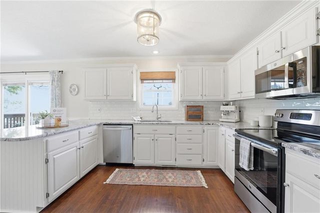 4513 Park Ten Court, Leavenworth, KS 66048