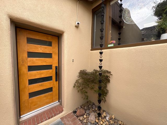 218 Spring Creek Lane NE, Albuquerque, NM 87122