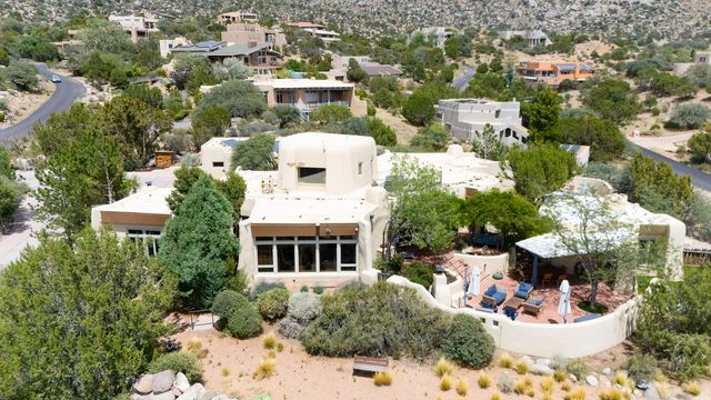 218 Spring Creek Lane NE, Albuquerque, NM 87122