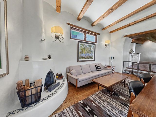 218 Spring Creek Lane NE, Albuquerque, NM 87122
