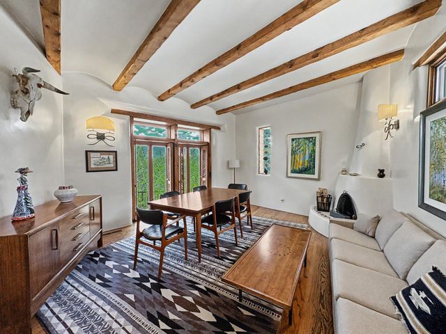 218 Spring Creek Lane NE, Albuquerque, NM 87122