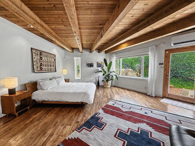 218 Spring Creek Lane NE, Albuquerque, NM 87122