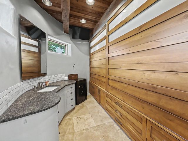 218 Spring Creek Lane NE, Albuquerque, NM 87122