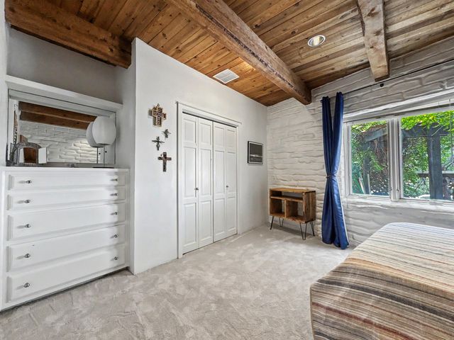 218 Spring Creek Lane NE, Albuquerque, NM 87122