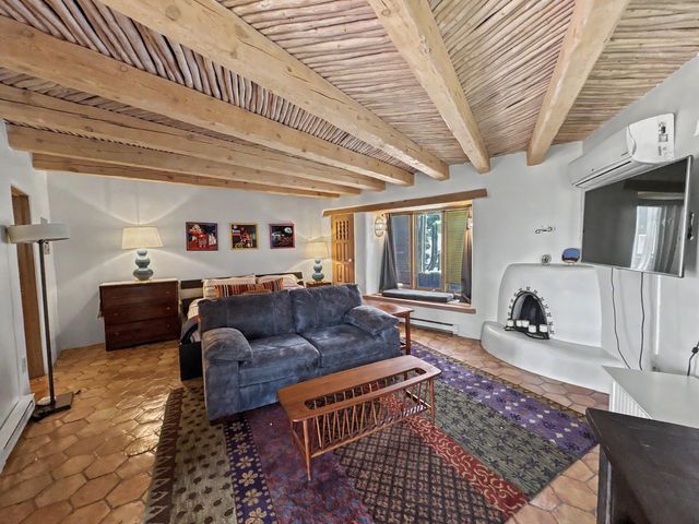218 Spring Creek Lane NE, Albuquerque, NM 87122