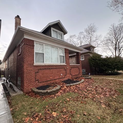7804 S Paxton Avenue, Chicago, IL 60649