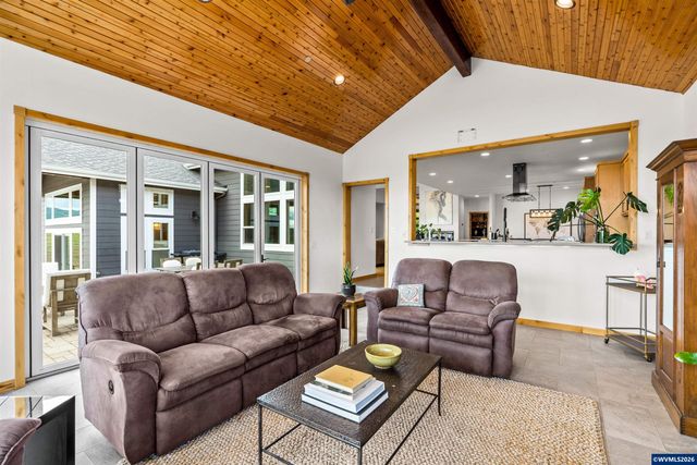 6575 NE Elliott Cir, Corvallis, OR 97330