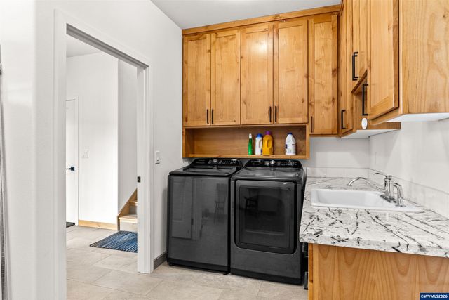 6575 NE Elliott Cir, Corvallis, OR 97330